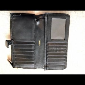 Coach Black Leather Vintage Wallet